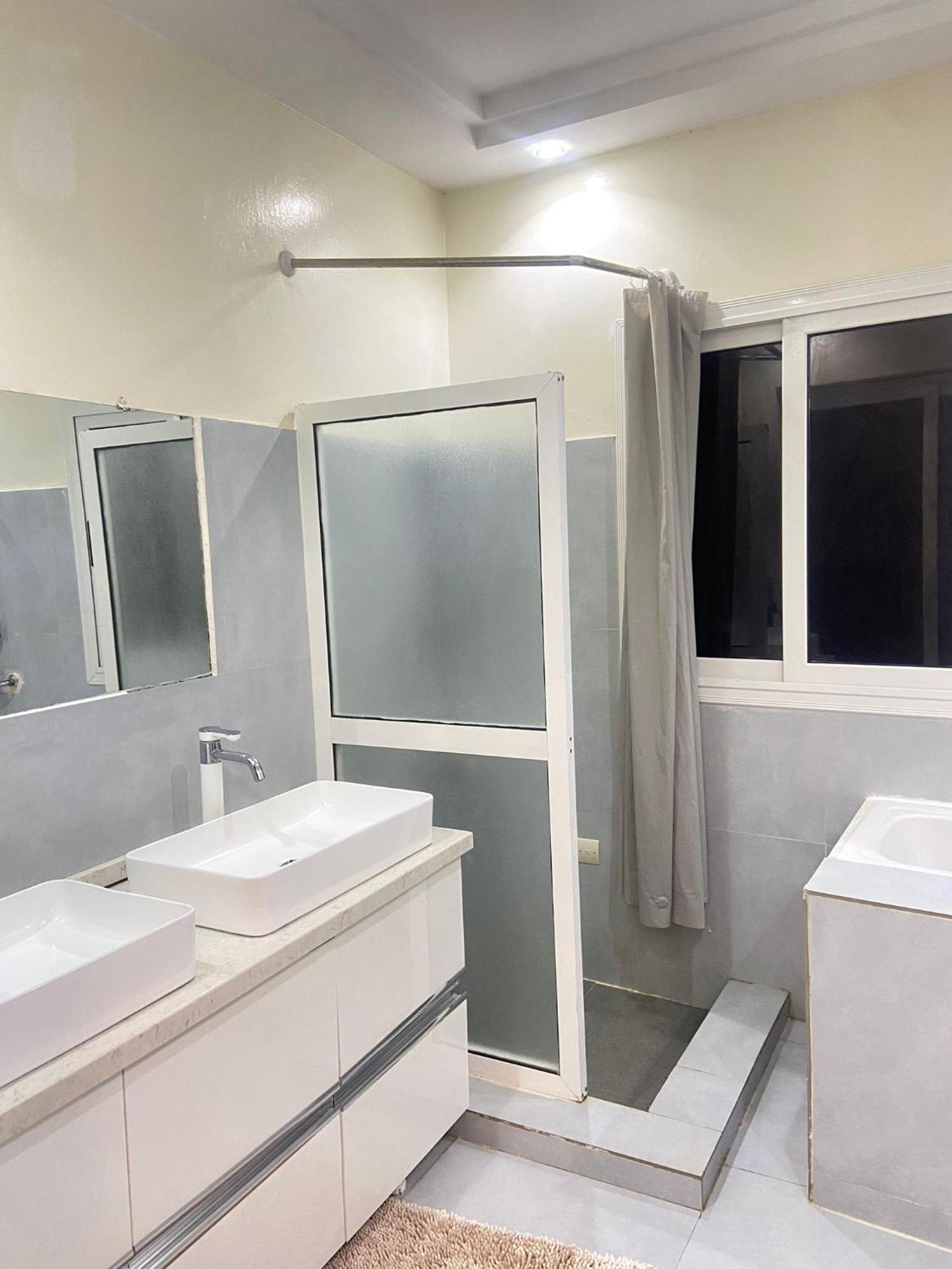 Appartement Luxe Idealement Situe A ダカール エクステリア 写真